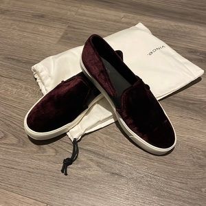 Barely worn Vince blair velvet slip on size 8